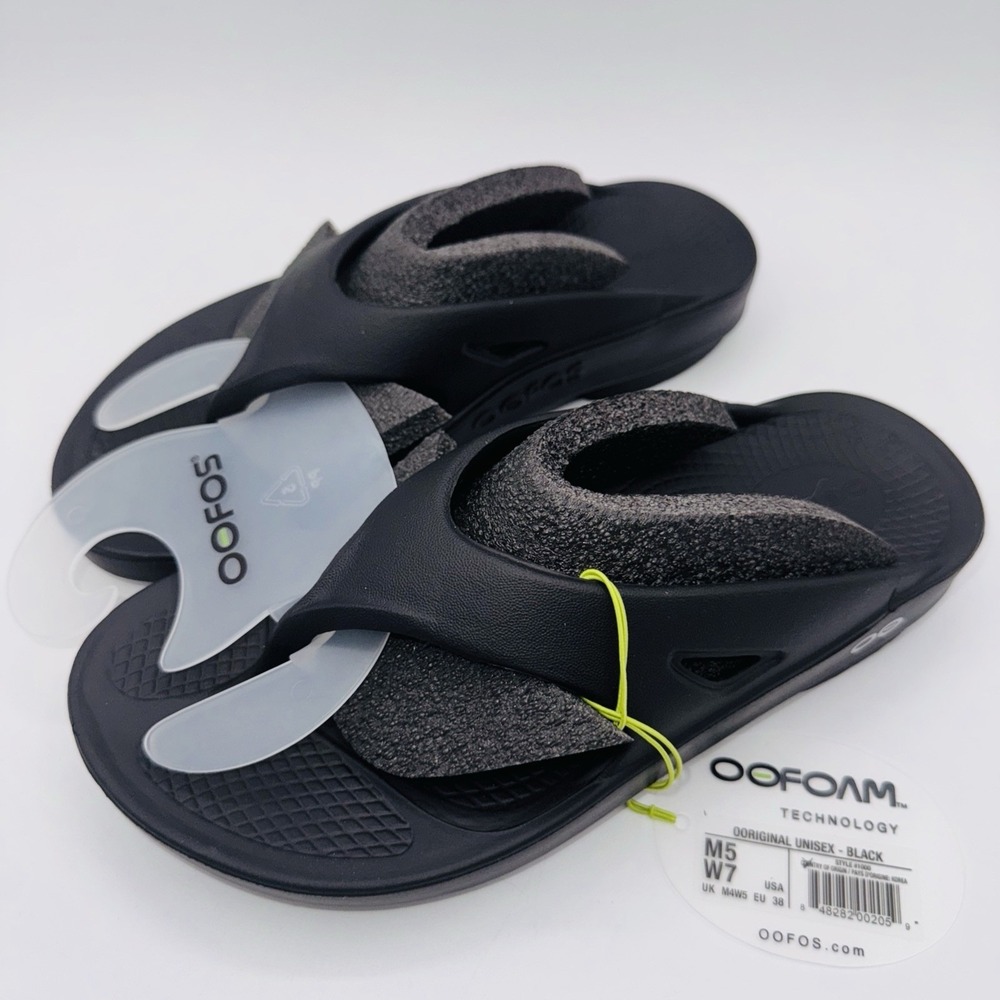 Oofos Original Sandals Women's Size 7 Black Foam Recovery Flip Flops